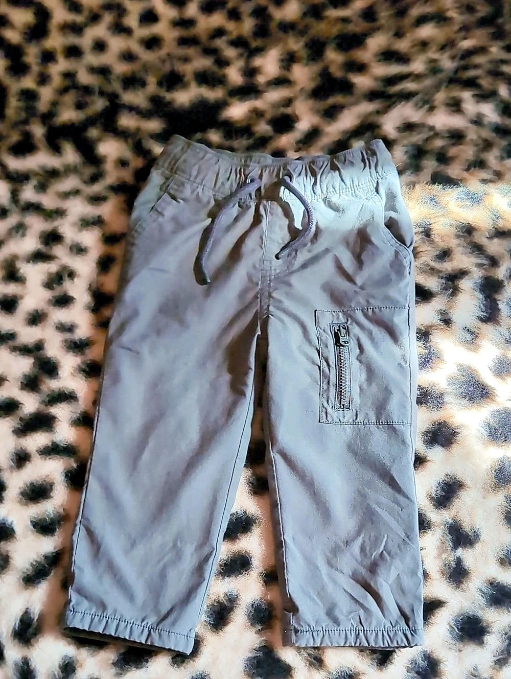 Cat & Jack Kids Gray Cargo Pants Like New